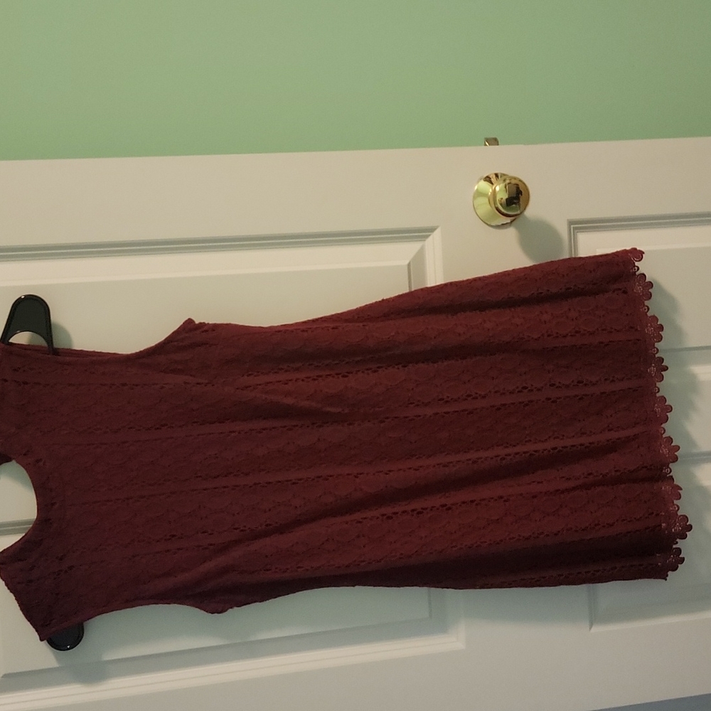Maroon lace tight Spechless size M open back dress